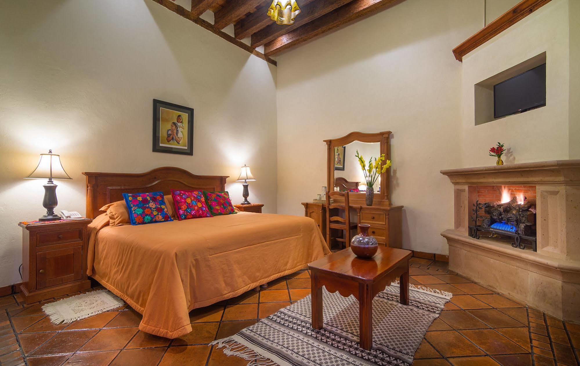 Hotel Casa Del Naranjo Пацкуаро Екстер'єр фото