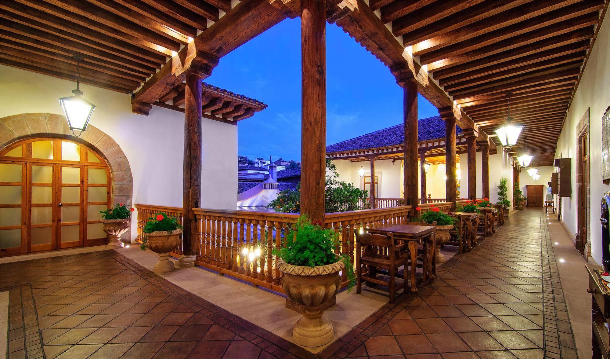 Hotel Casa Del Naranjo Пацкуаро Екстер'єр фото